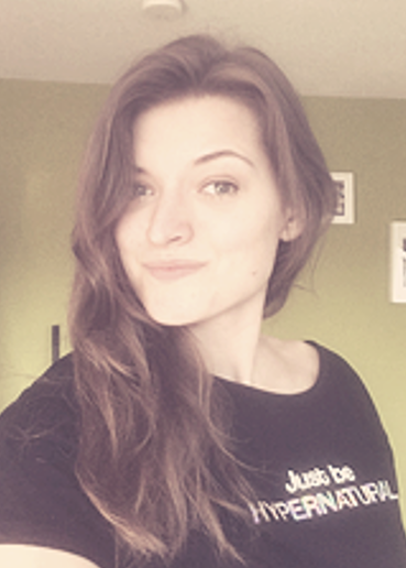 Lara pic (2) Lara pic (2)